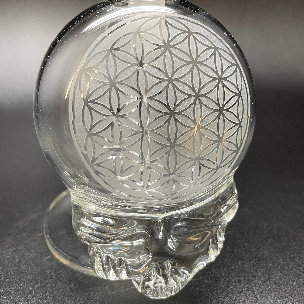Paulie 2 Fingers Sandblasted Skull Sacred Geometry Bubbler